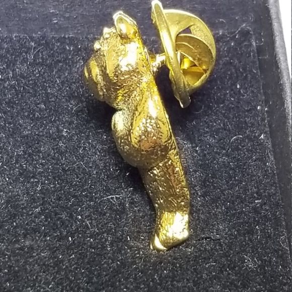 Vintage MJ Goldtone Teddy Bear Lapel Pin #75 - Picture 5 of 6